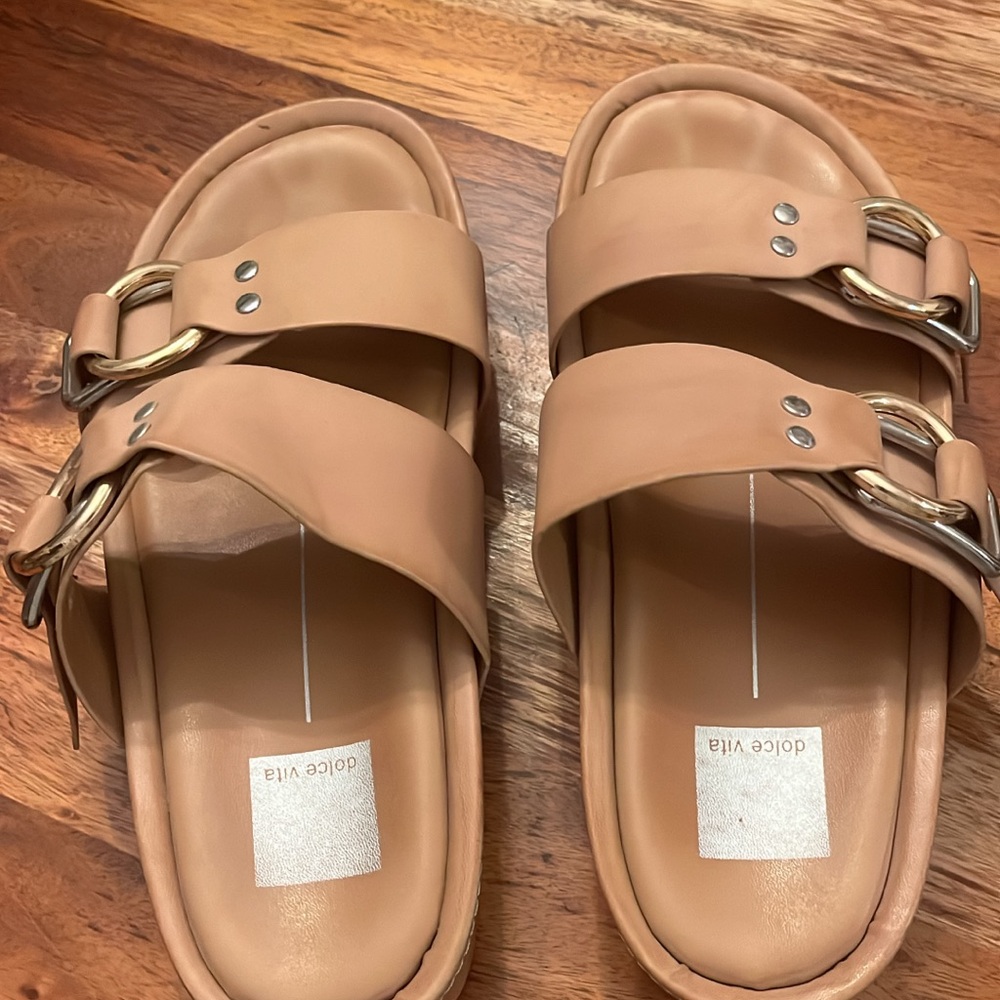 Platform sandals